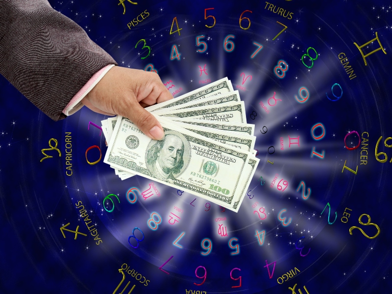 الأبراج الأكثر حظًا في المال والثروة لسنة 2022