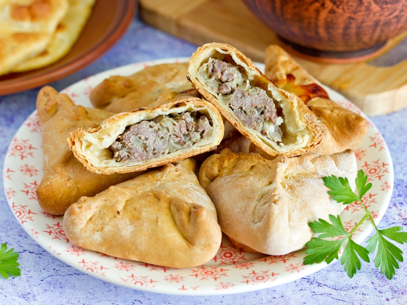سمبوسة باللحمة