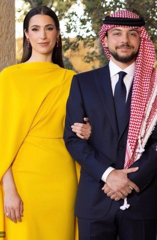 تسريحات شعر رجوة آل سيف 