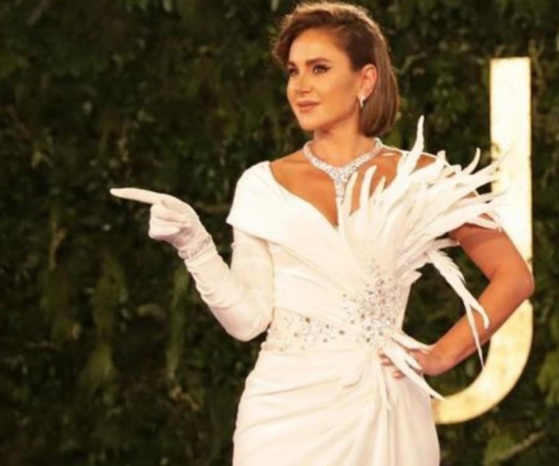 إطلالة ديما قندلفت في حفل جوائز Joy Awards 