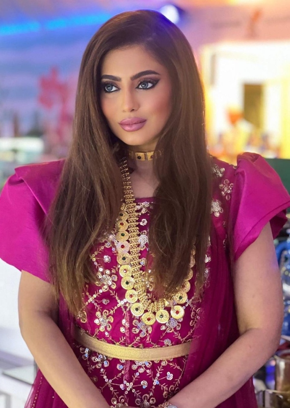 في عيد ميلاد الفنانة البحرينية شذى سبت الـ42 أبرز إطلالاتها عبر السنين!