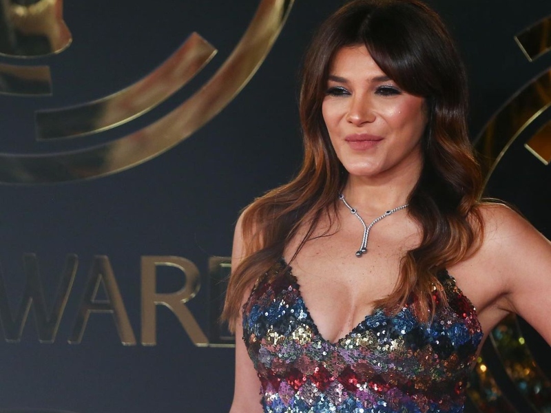 إطلالة ندى أبو فرحات في حفل جوائز Joy Awards 