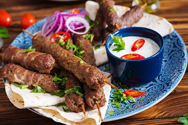 المطاعم والكافيهات المجاورة لمتحف الجمهورية