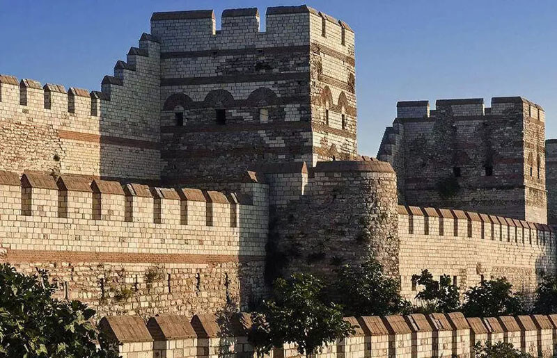 زيارة الجدران البيزنطية