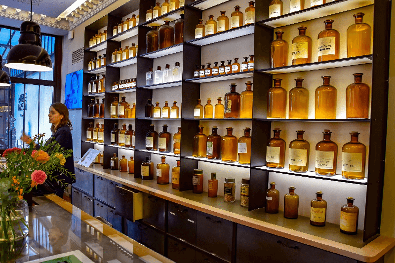 محلات العطور في اعمار مول اسطنبول