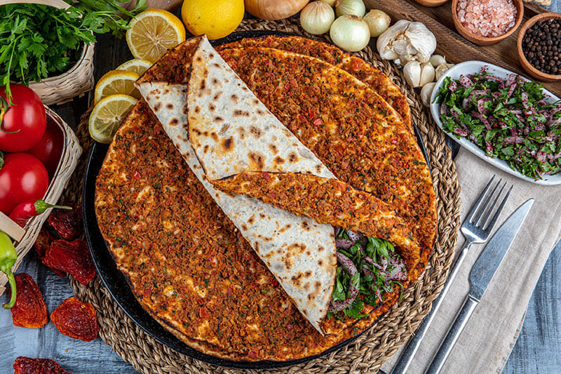 مطاعم بوابة هادريان انطاليا