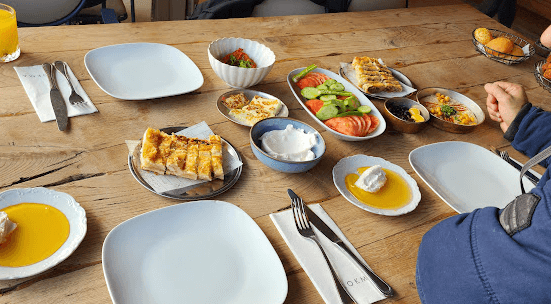 مطعم لقمة