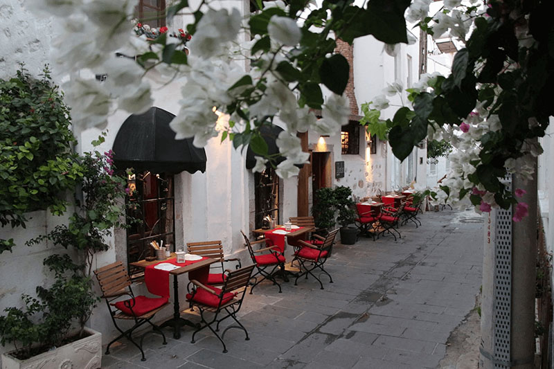Avlu Bodrum Bistro & Bar