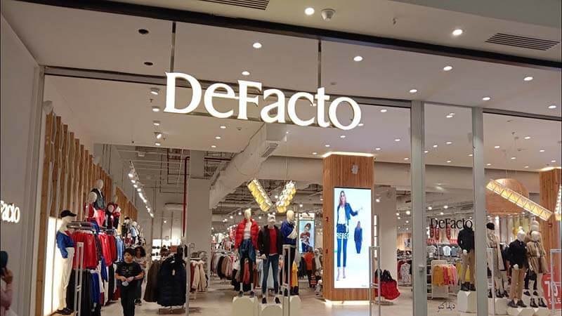 Defacto