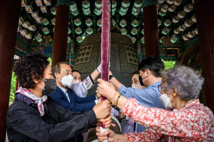 In Pictures: Worshippers Gather to Celebrate Buddha's Birthday