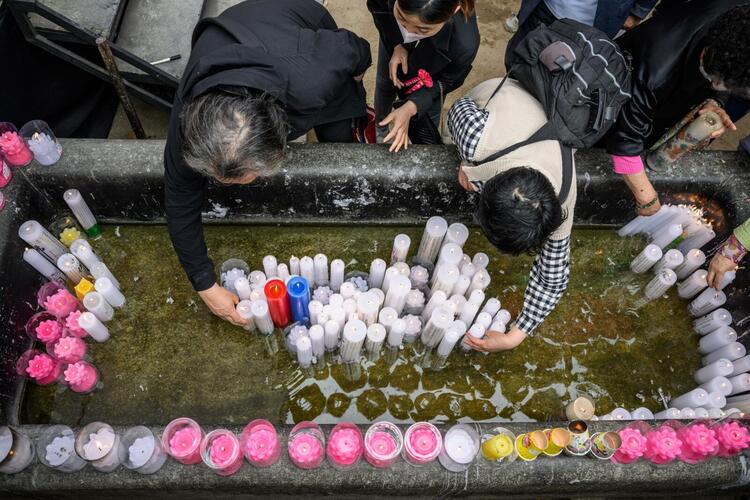 In Pictures: Worshippers Gather to Celebrate Buddha's Birthday