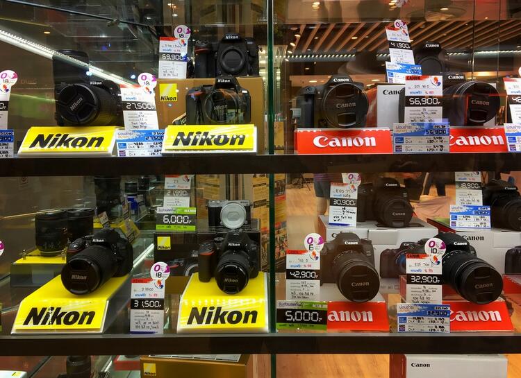Buyer’s Guide For Your First Camera