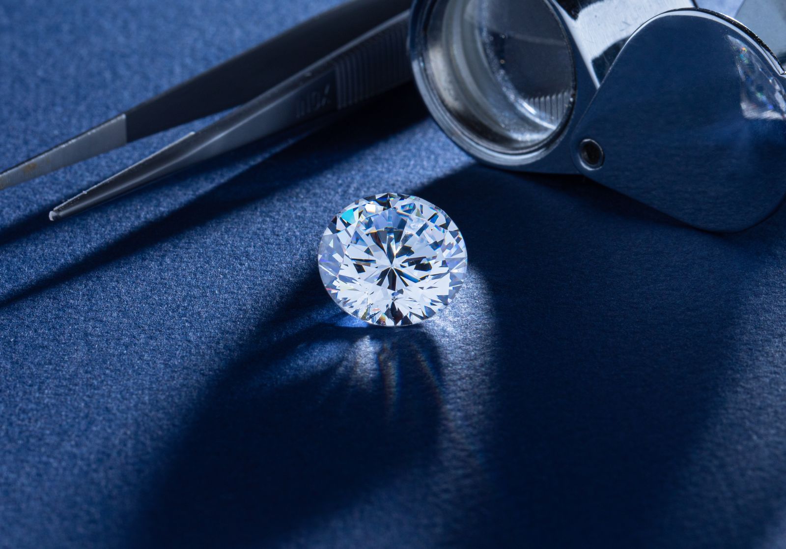 What is More Valuable Gold or Diamonds