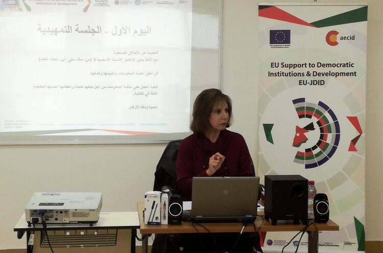 female journalists Randa Habib