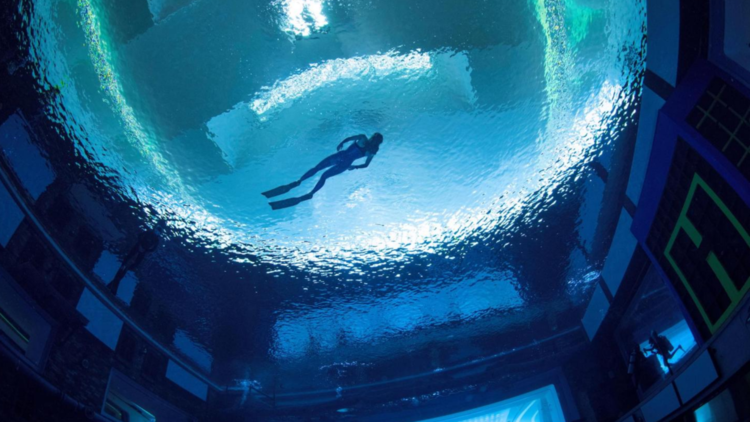 Deep Dive Dubai