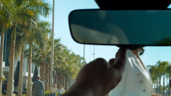 Amr Dian Citroen ad