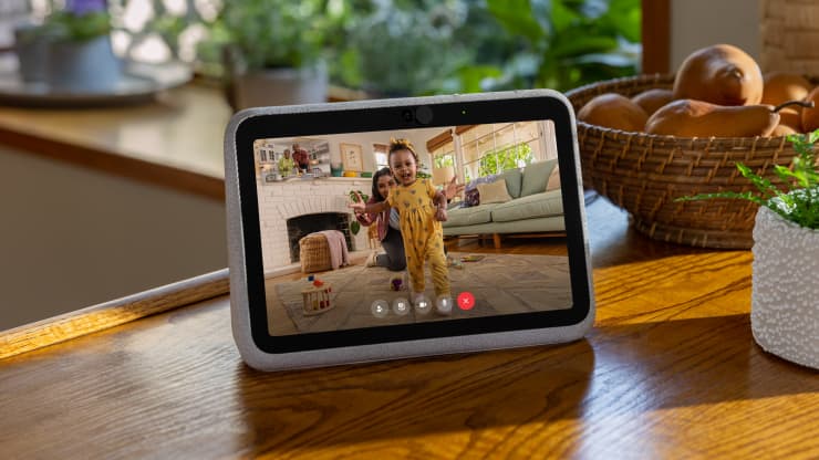 Facebook Portal Go