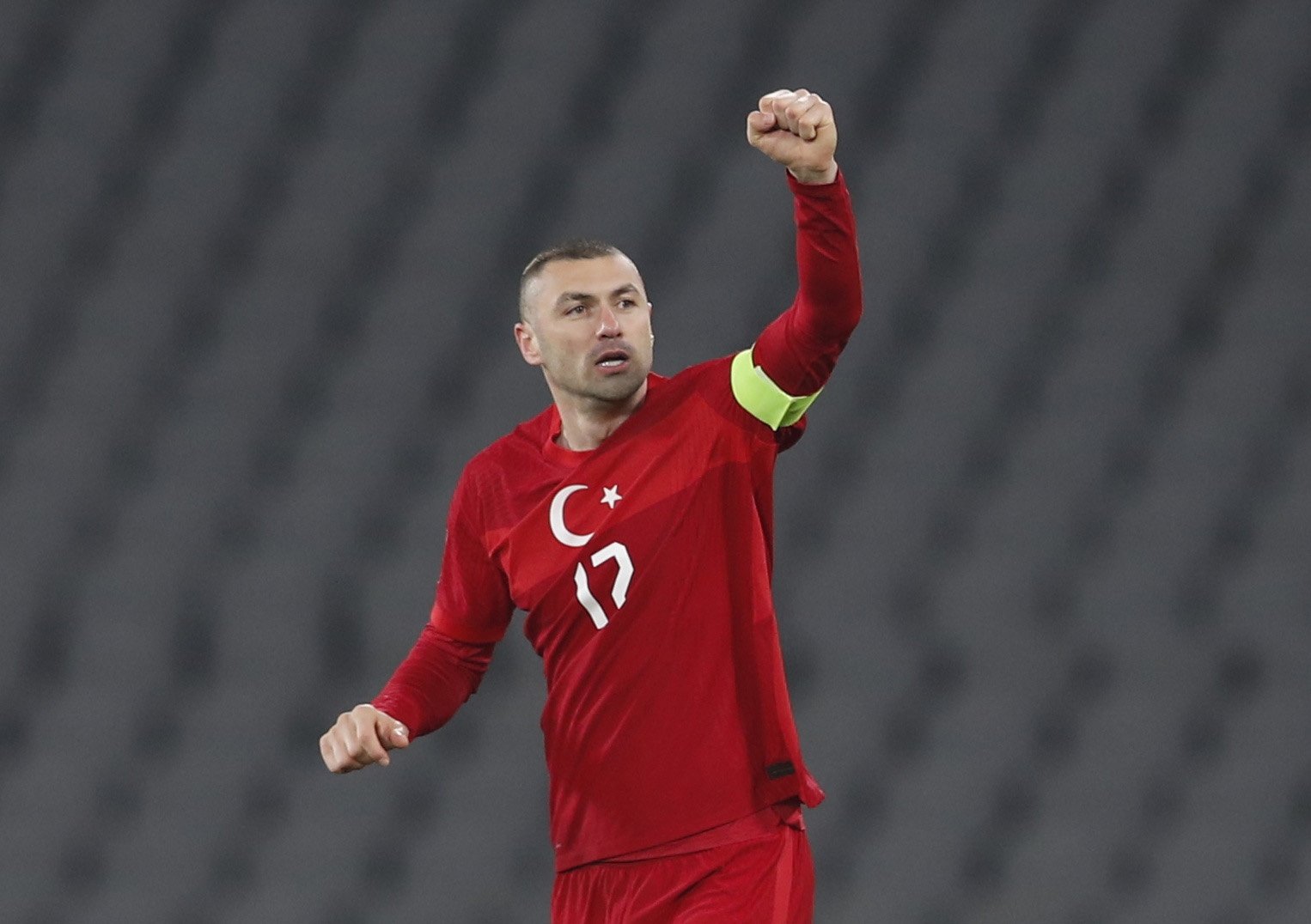 يلماز يقود تركيا في يورو 2020