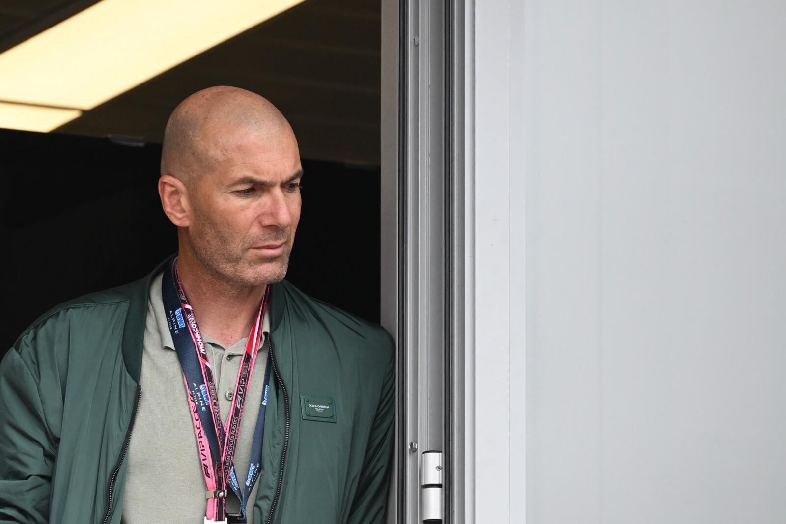French football coach and former player Zinedine Zidane watches from a balcony the Monaco Formula 1 Grand Prix at the Monaco street circuit in Monaco, on May 29, 2022. (Photo by CHRISTIAN BRUNA / POOL / AFP)