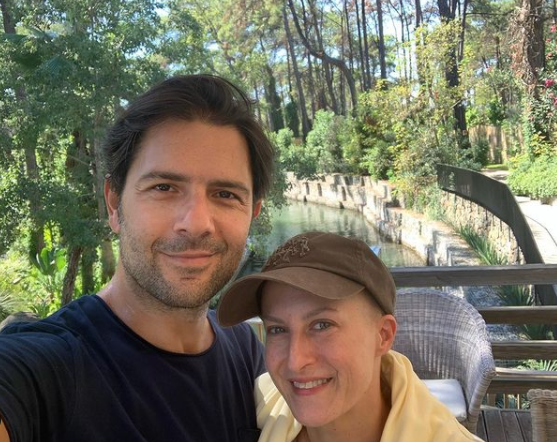 اتصل بمدير أعمالي