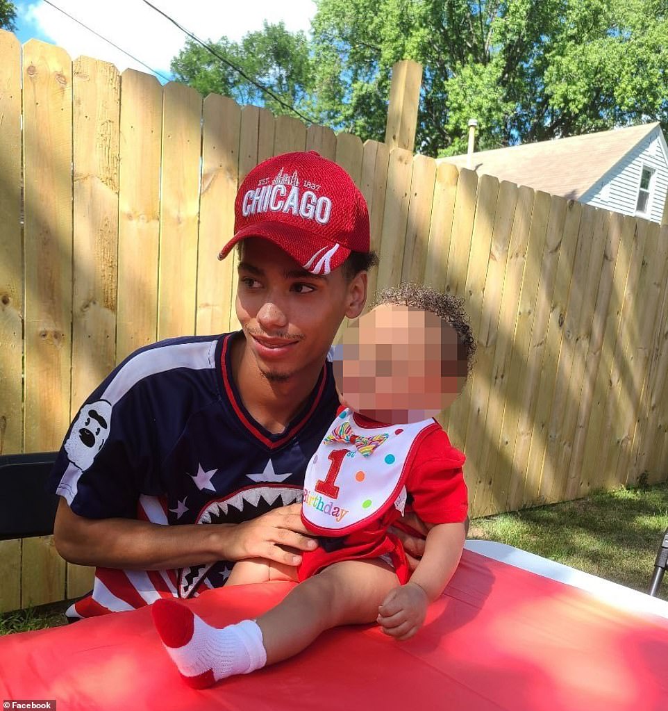 Daunte Wright, black man killed by Brooklyn Center police