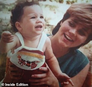 سامانثا ماركل برفقة ميغان ماركل