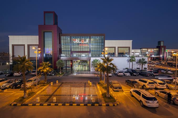أوقات عمل المكان مول الرياض