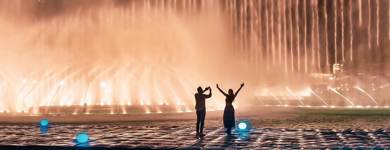 أين يمكنك مشاهدة عروض نافورة دبي؟
