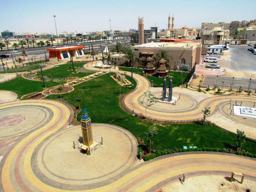 استكشاف المعالم الثقافية