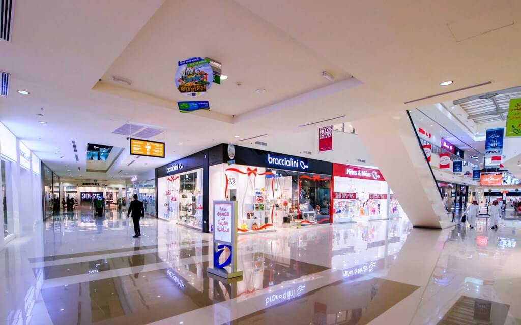 الخدمات المتاحة في آوت ليت دبي مول