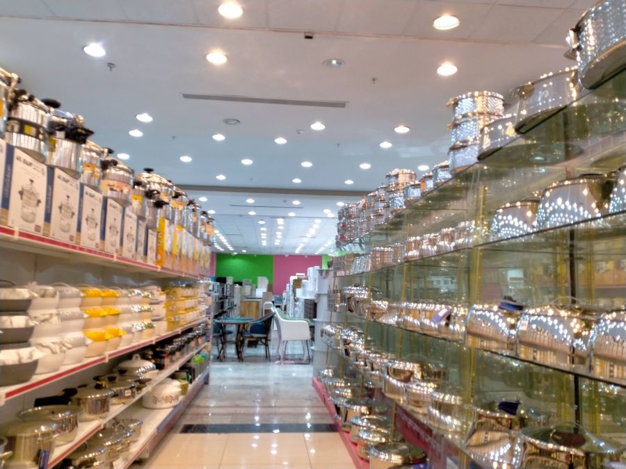 الخدمات الموجودة في سكاي مول الرياض