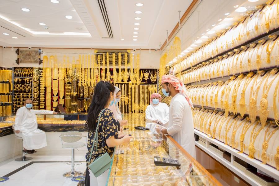 الخدمات الموجودة في سوق الذهب ابوظبي