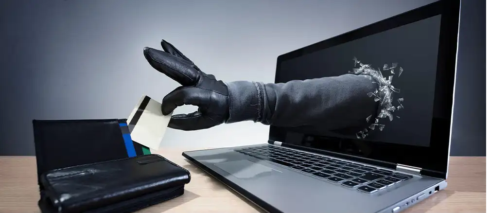 خلية احتيال مكونة من 6 أشخاص 