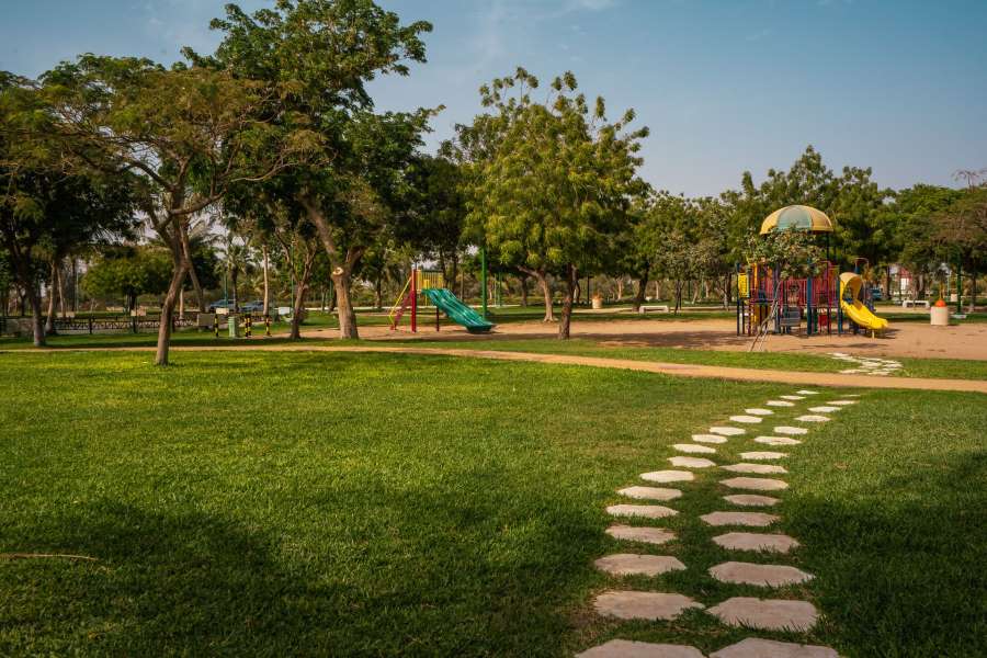 حدائق وملاعب رياضية في حي الشراع جدة
