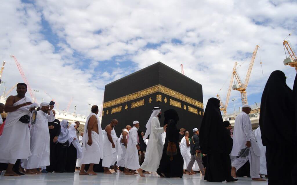 حملة عبدالله بن كرم للحج والعمرة