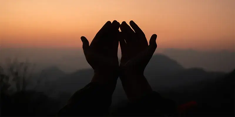 دعاء مع السلامة يا رمضان وأهلاً بالعيد