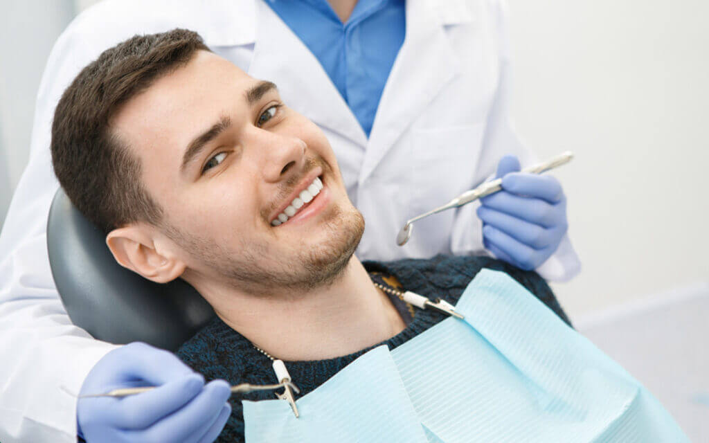  عيادة Rona Rabah Dental Clinic