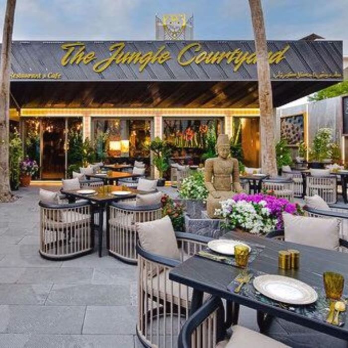 كافيه ذا جنغل كورتيارد The Jungle courtyard