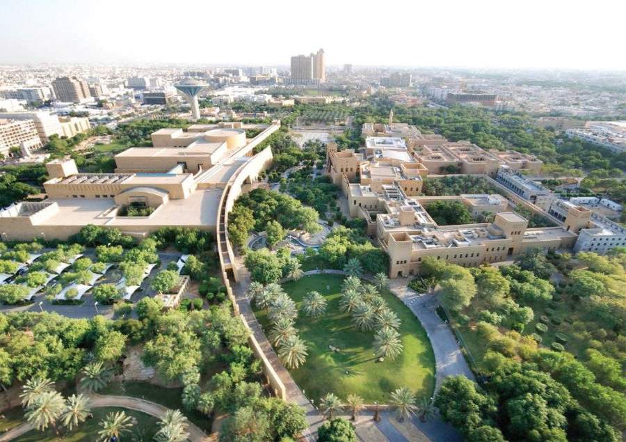 ماذا يوجد داخل المكعب؟
