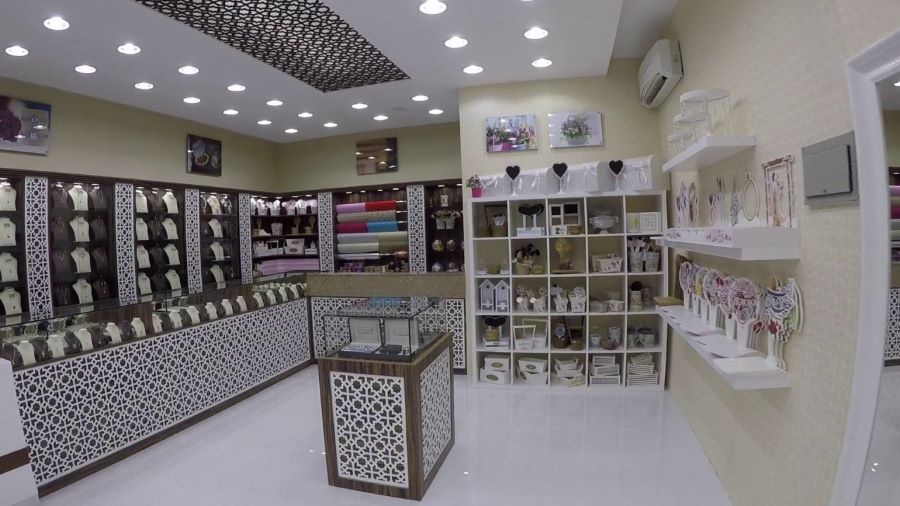 محل بيت الفضة للفضيات والأحجار الكريمة