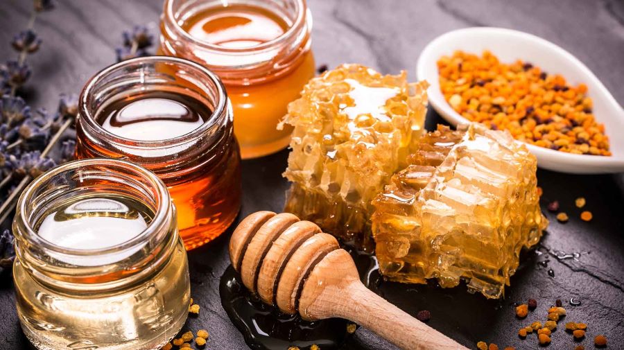 محل عالم العسل والأعشاب