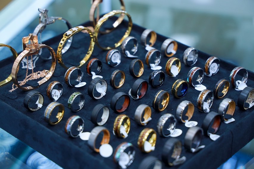 محل SILVER WORLD