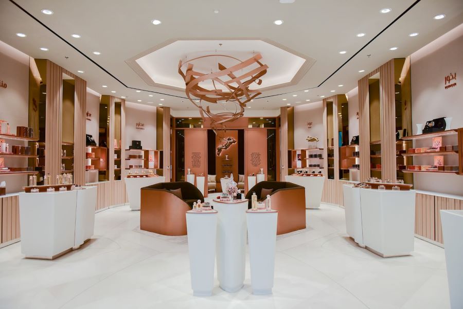 محلات العطور ومستحضرات التجميل