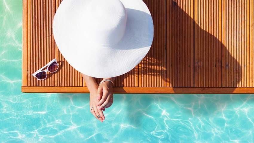 مسبح مركز المناهل