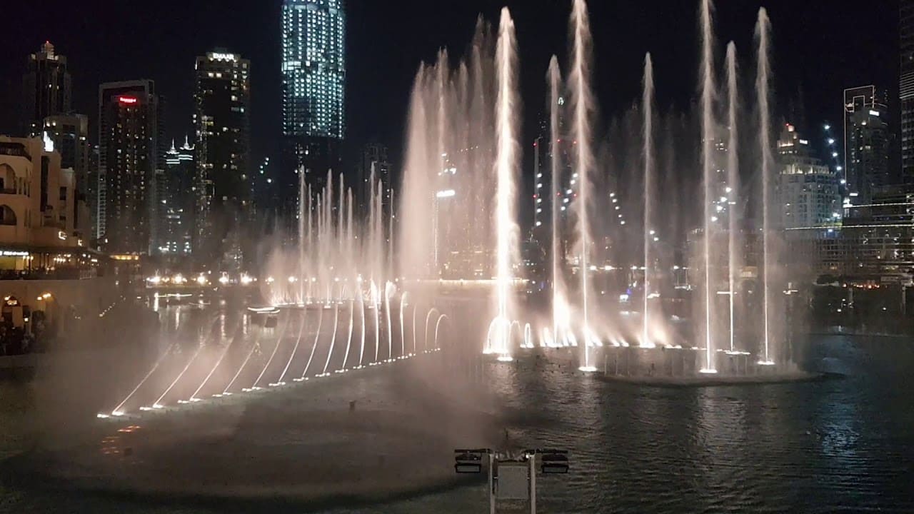 مشاهدة عروض النافورة