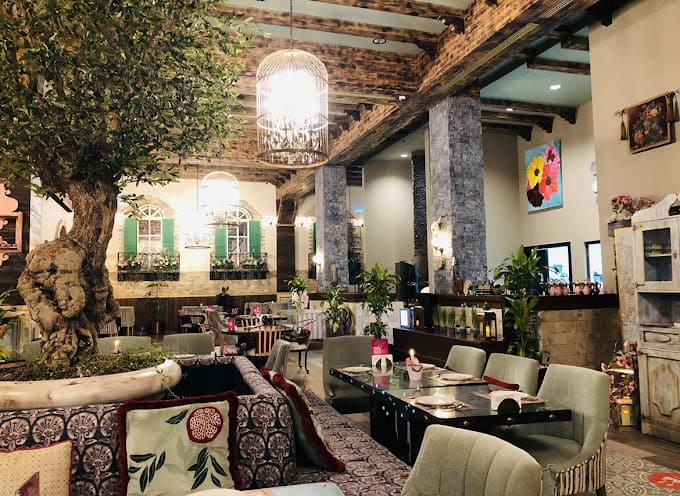 مطعم ماء ورد