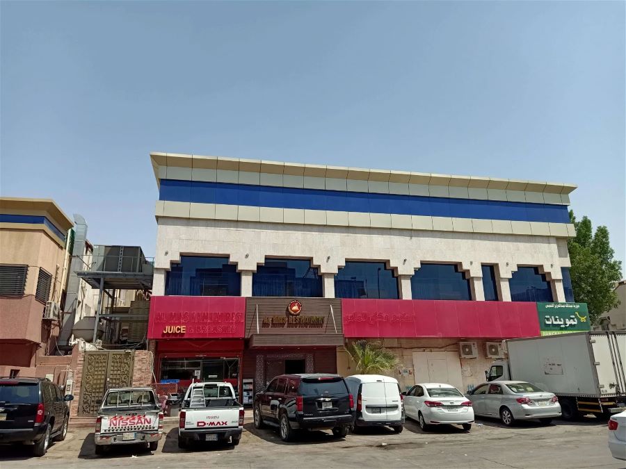 مطعم مكان ألماس