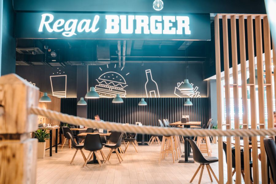 مطعم REGAL BURGER