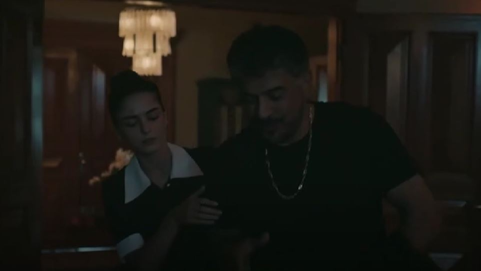 Yalı Çapkını: Orhan ve Dicle ilişki yaşayacak mı?
