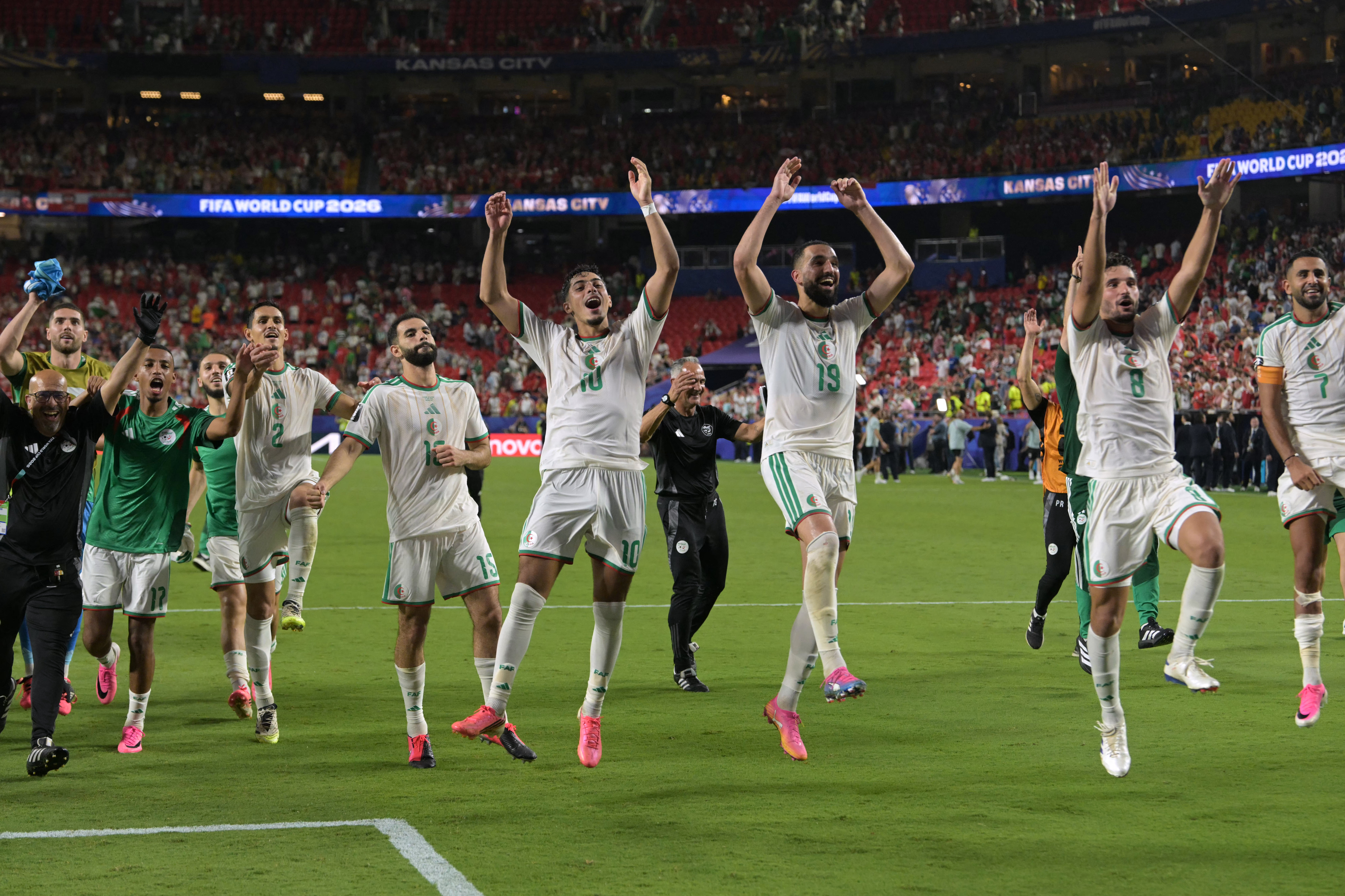الجزائر تتعادل مع النمسا في كأس العالم 2026